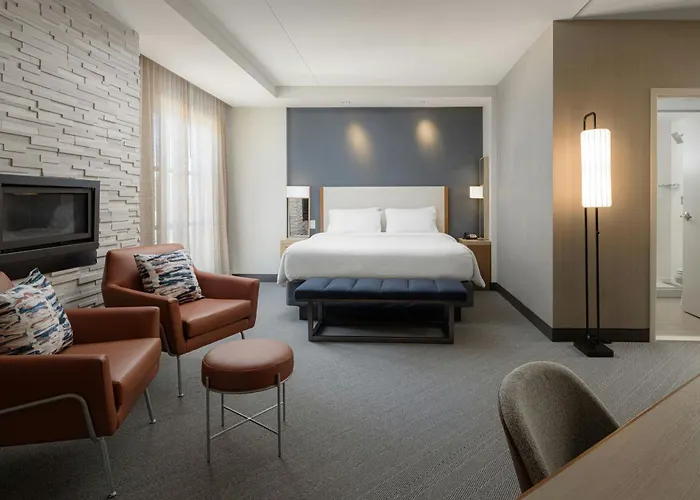 Hotel with Tennis: Courtyard By Marriott Gatlinburg Downtown